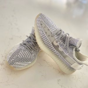 Yeezy Boost 350 V2 “Static”